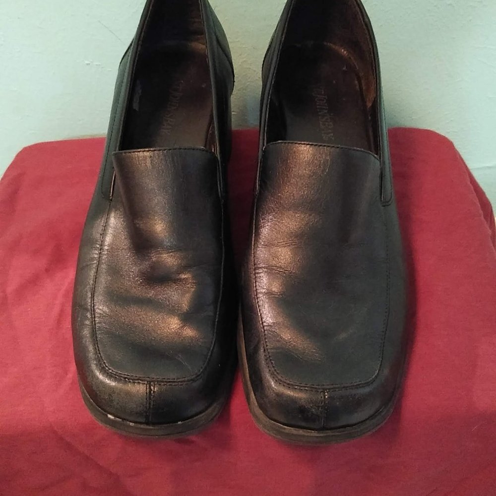St. John's Bay Black leather loafers